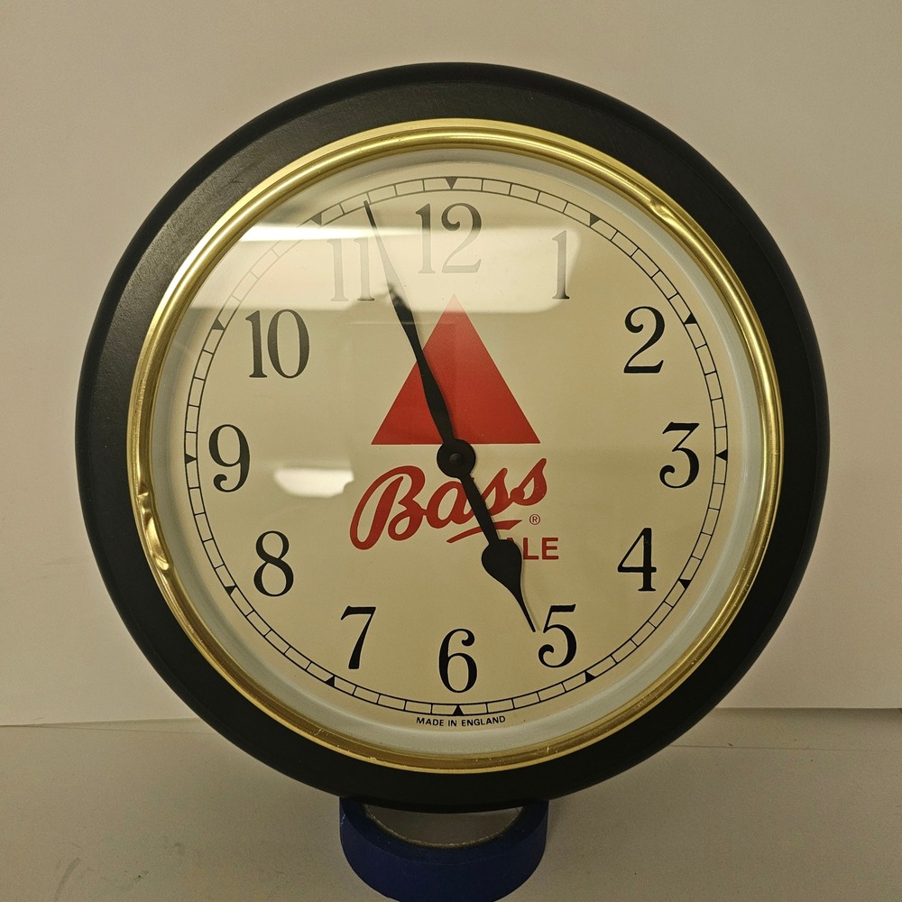 Vintage Bass Pale Ale Wall Clock Beer Bar Sign Made in England 13in man cave